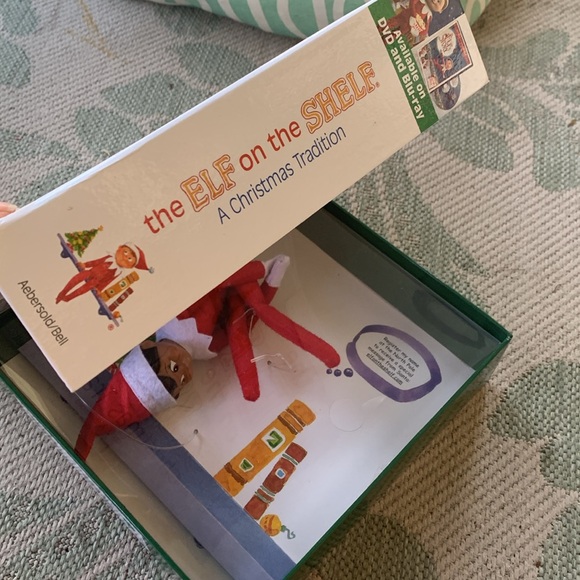 The Elf on the Shelf Tradition Boy Elf - Picture 2 of 7